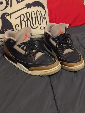 Jordan Retro Desert Elephant Size 11 Men